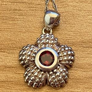 Vintage garnet 925 sterling silver flower necklace